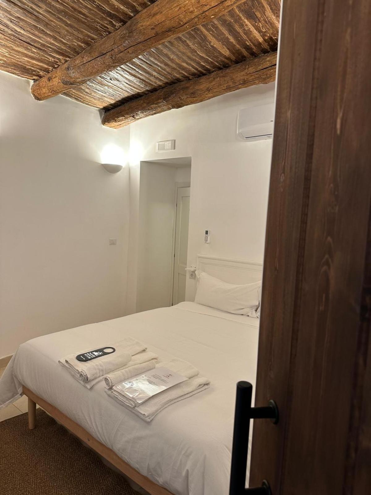 Ai 13 Gradoni Di Chiaia Bed and Breakfast Νάπολη Εξωτερικό φωτογραφία